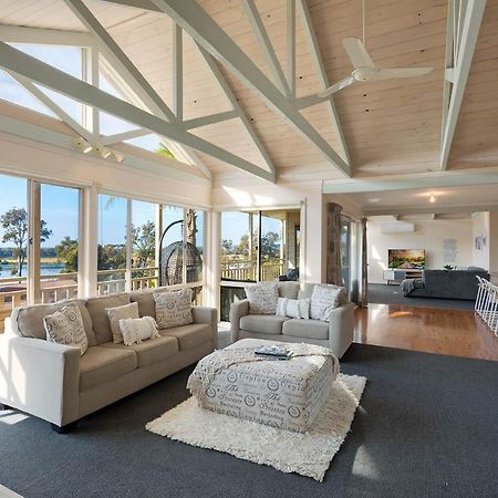 Pelican Lake Holiday House ميريمبولا المظهر الخارجي الصورة